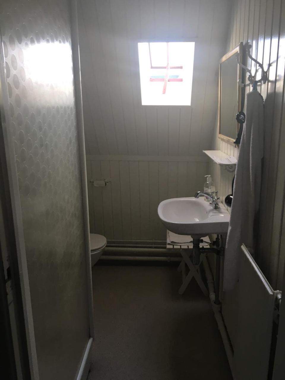 Bed and Breakfast Den Gamle Arrest Рибе Экстерьер фото