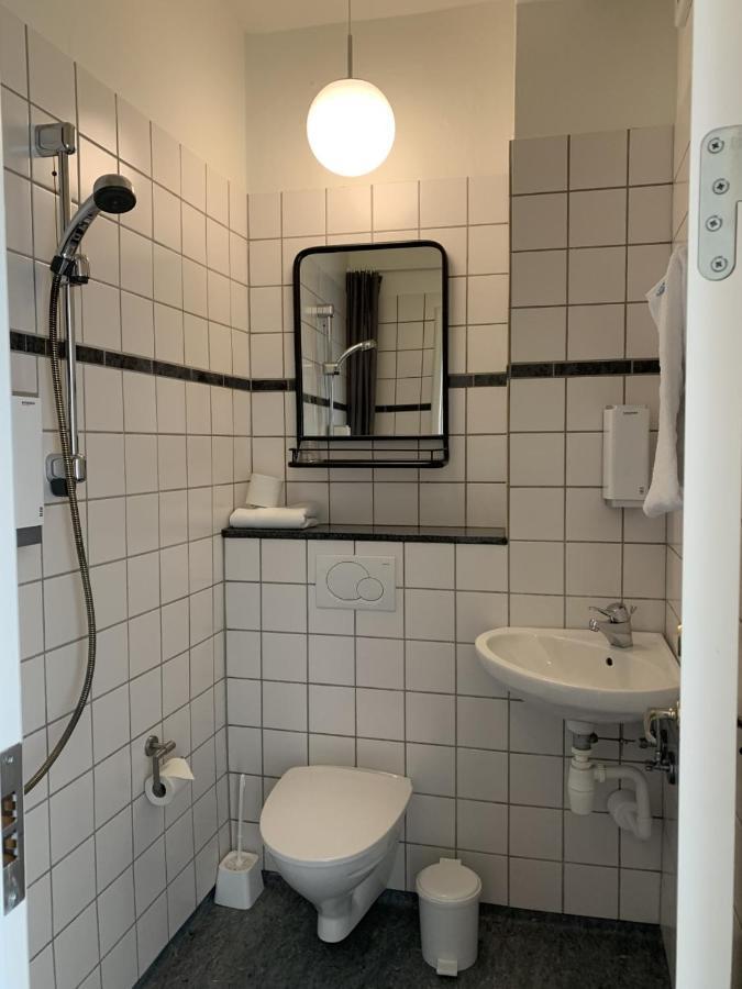 Bed and Breakfast Den Gamle Arrest Рибе Экстерьер фото