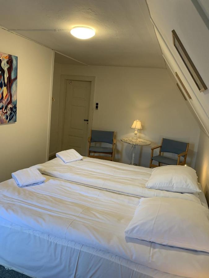 Bed and Breakfast Den Gamle Arrest Рибе Экстерьер фото