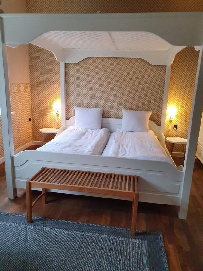 Bed and Breakfast Den Gamle Arrest Рибе Экстерьер фото