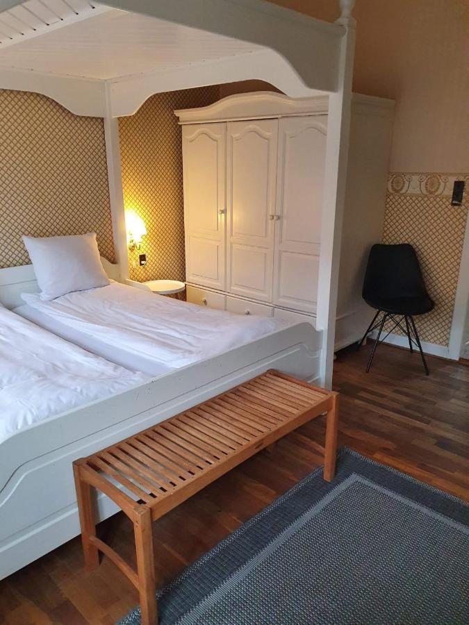 Bed and Breakfast Den Gamle Arrest Рибе Экстерьер фото